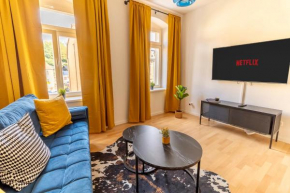 *NEU* 2 Zi, offene Küche, Balkon